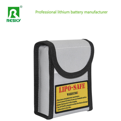 satın al Kırmızı Siyah Gümüş Yangına Dayanıklı RC Lityum Pil Paketi Güvenli Saklama Çantası 46x95x115mm Çevrimiçi üretim
