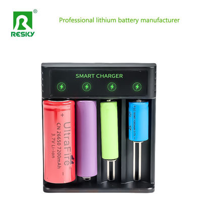 4 yuva 18650 Akü şarj cihazı Yeniden şarj edilebilir 4.2V 2A Li-ion Akü için Ni-MH Ni-CD
