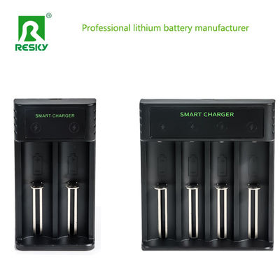Yeniden şarj edilebilir USB pil şarj cihazı 5V 2A 4 yuva 3.7V 1.2V pil için